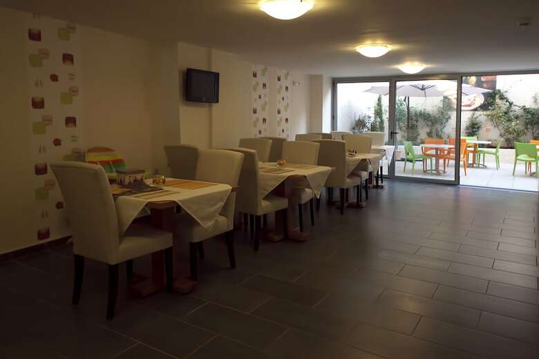 Life Boutique Hotel