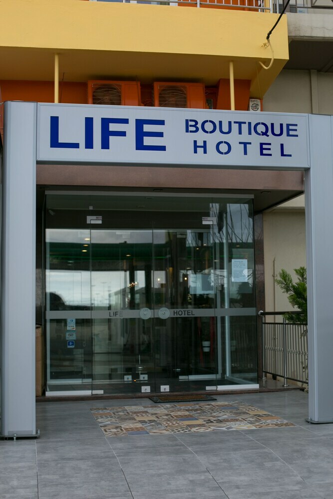 Life Boutique Hotel