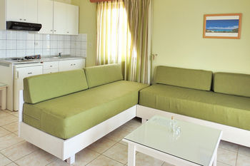Nanakis Beach Apartments