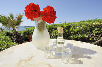 Nanakis Beach Apartments