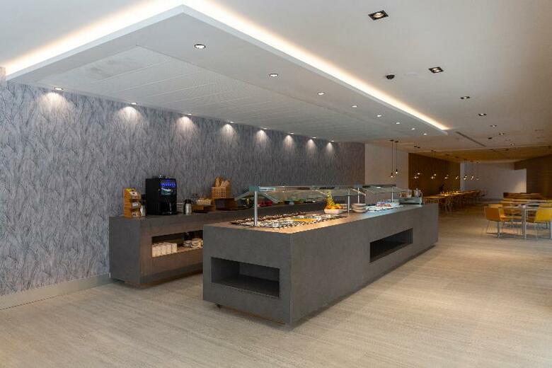 Hotel Macia Sevilla Kubb