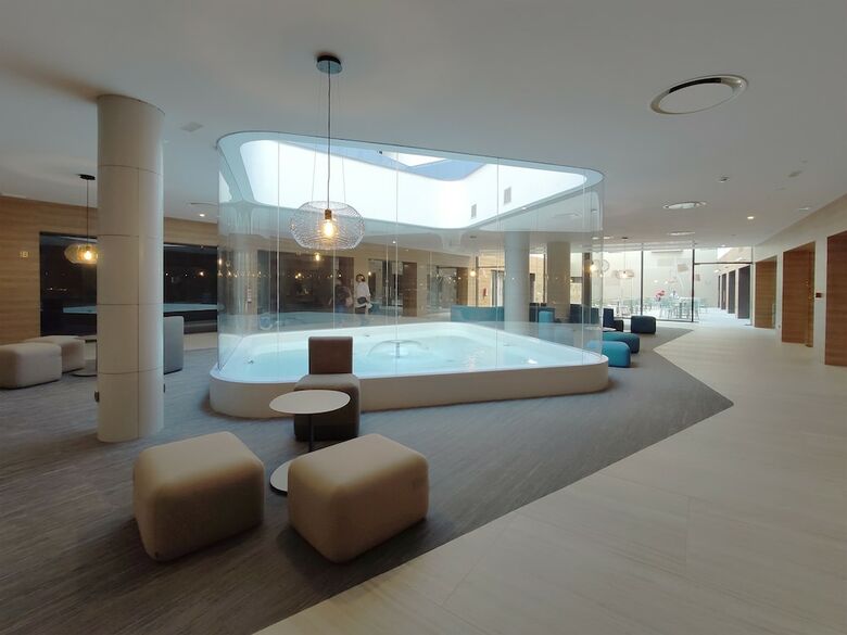 Hotel Macia Sevilla Kubb