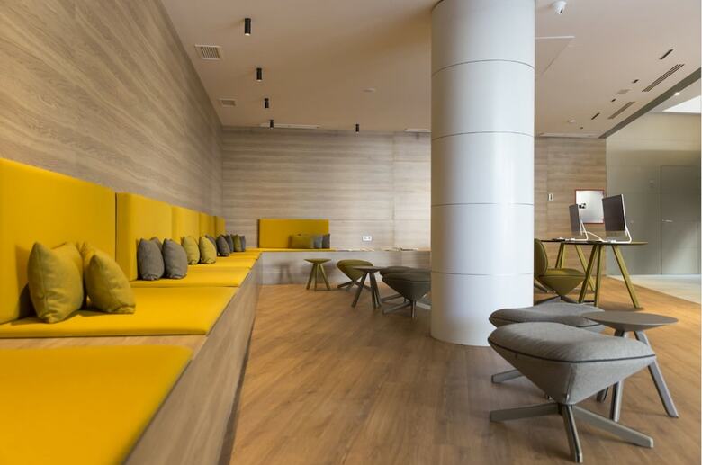 Hotel Macia Sevilla Kubb