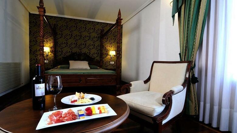 Hotel II Virrey