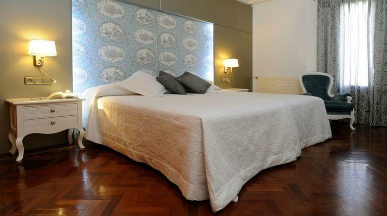 Hotel II Virrey