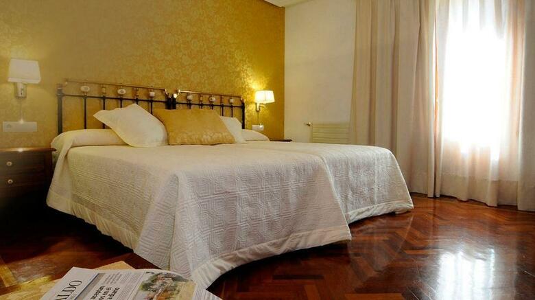 Hotel II Virrey