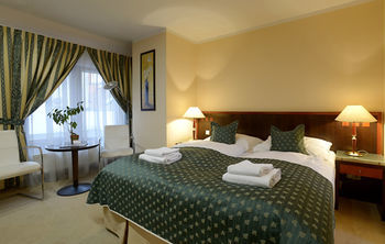 Hotel Grand