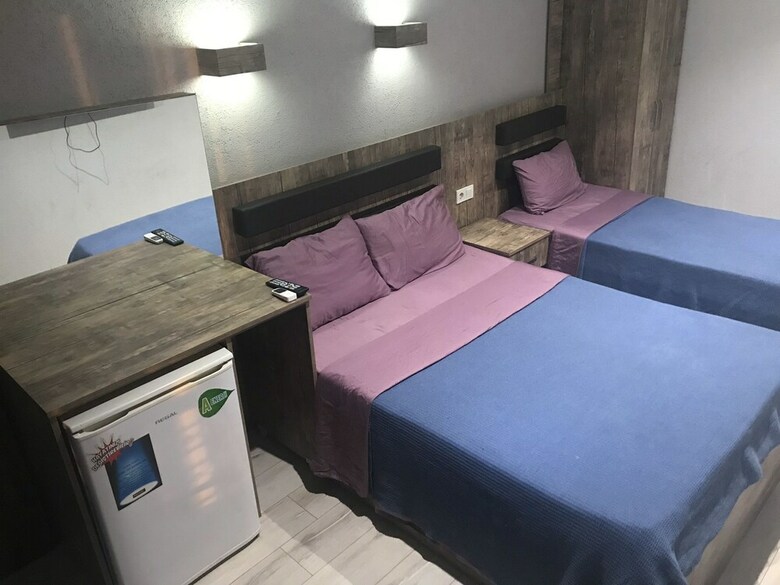 Ast Hotel