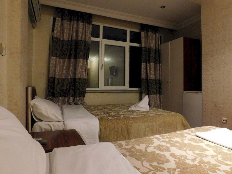 Ast Hotel