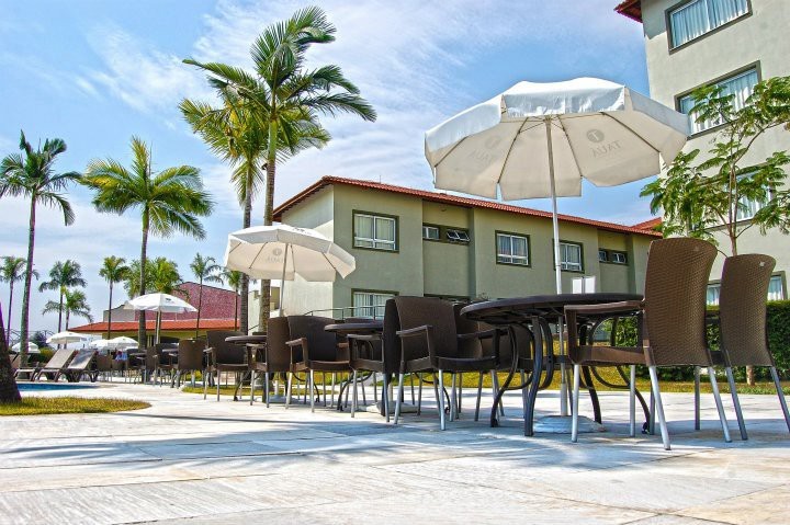 Tau� Hotel & Convention