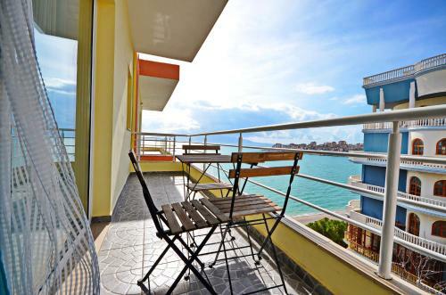 Alba Apartments