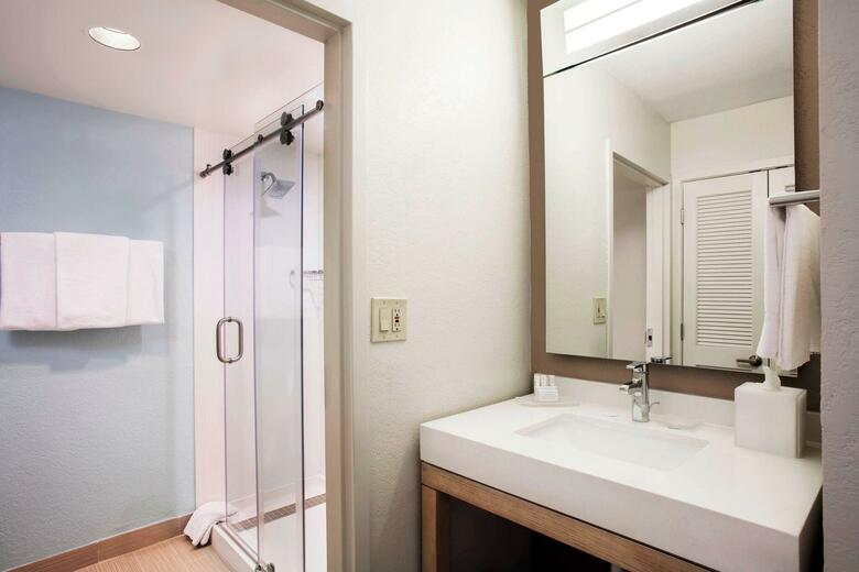 Hotel Courtyard By Marriott - Barefoot Landing