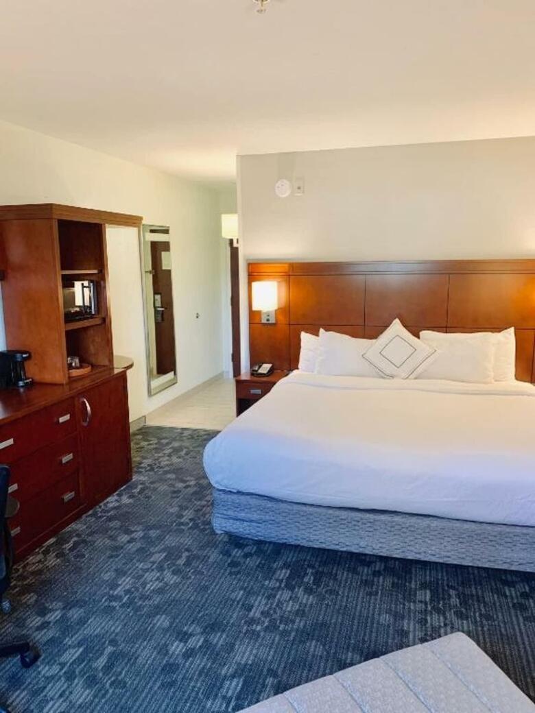 Hotel Courtyard By Marriott - Barefoot Landing