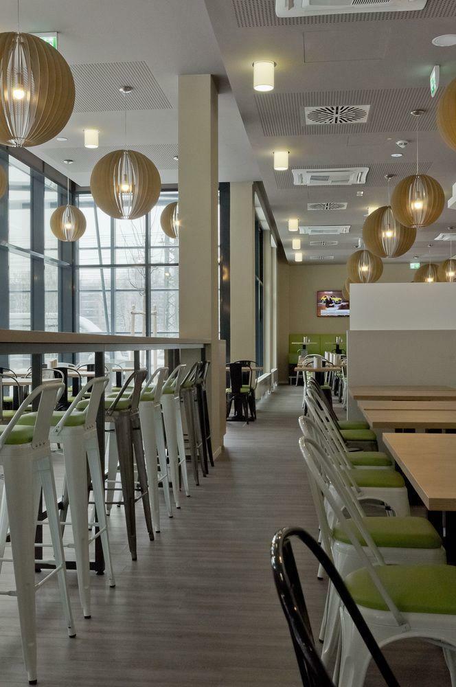 Hotel Super 8 By Wyndham Munich City West