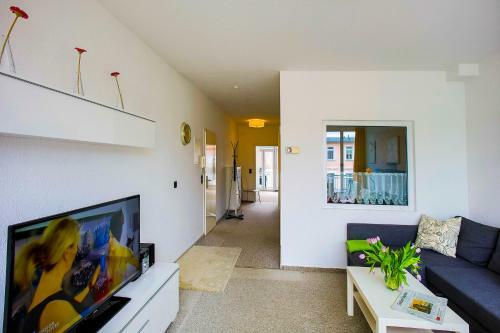 Hostal Ferienwohnungen Eicher Warnem�nde