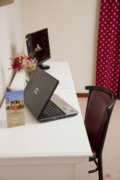 Hotel Mlc Benavente