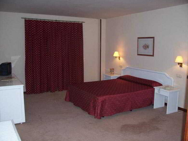 Hotel Mlc Benavente