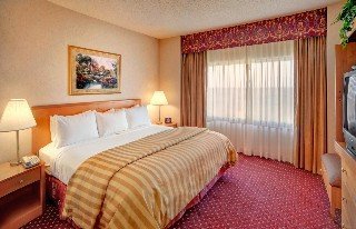 Hotel Wyndham Glenview Suites