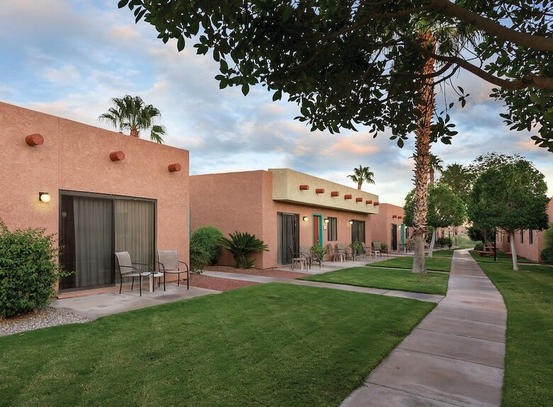 Hotel Havasu Dunes