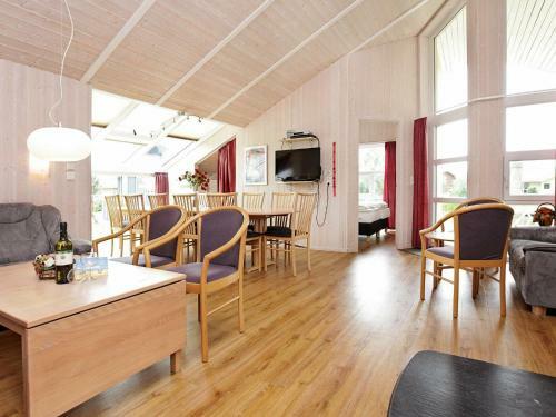 Four-bedroom Holiday Home In Otterndorf 17