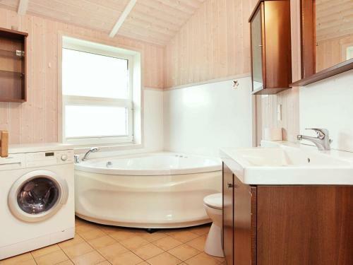 Four-bedroom Holiday Home In Otterndorf 17