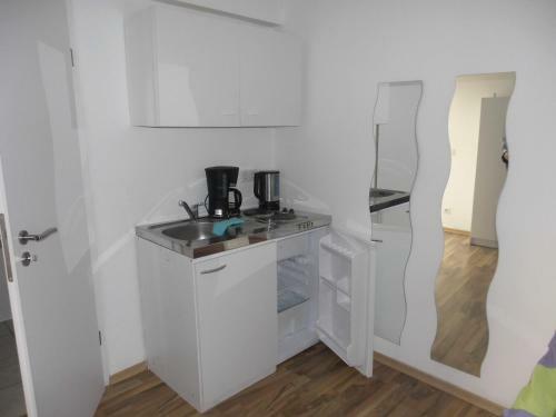 Frankfurt Airport & Fair Apartment