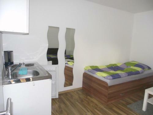 Frankfurt Airport & Fair Apartment
