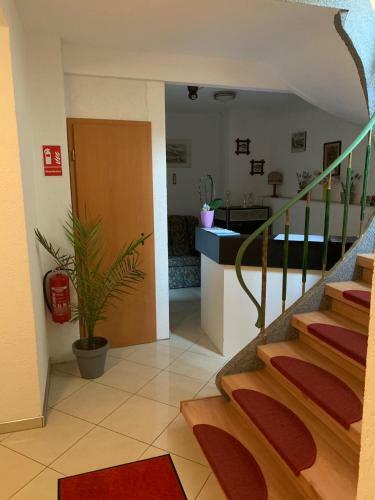 Hostal Nathalie Leser