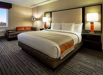 Clarion Hotel