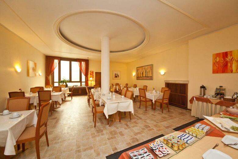 Novum Hotel Plaza D�sseldorf Zentrum