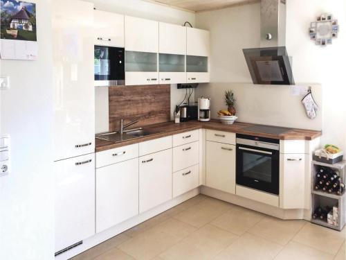 Three-bedroom Holiday Home In Altefahr/rugen