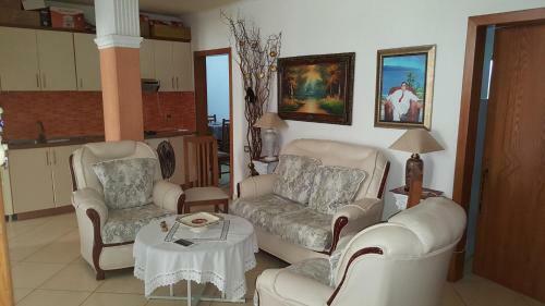 Hostal Vila Cikaj