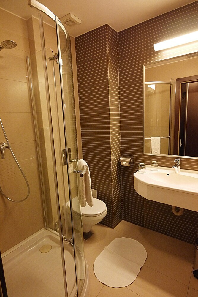 Berthelot Hotel