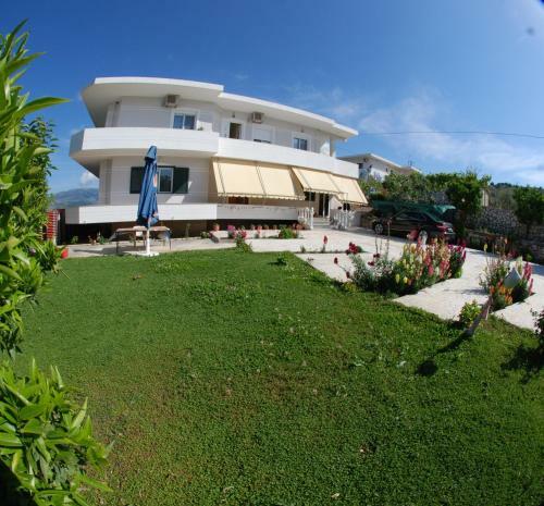 Hostal Merka Guesthouse