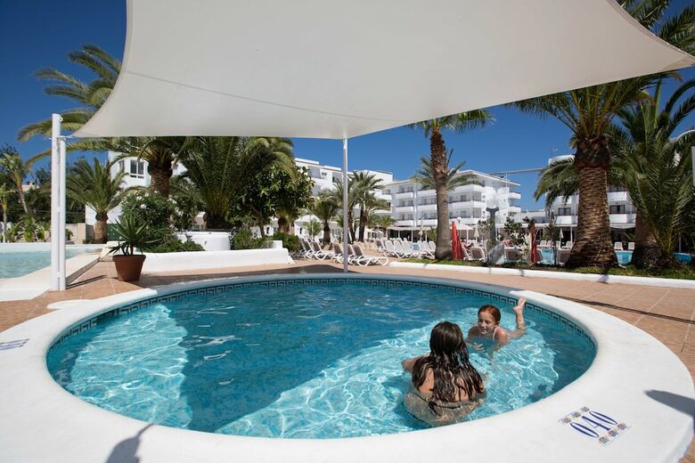 Coral Star Hotel & Apartments