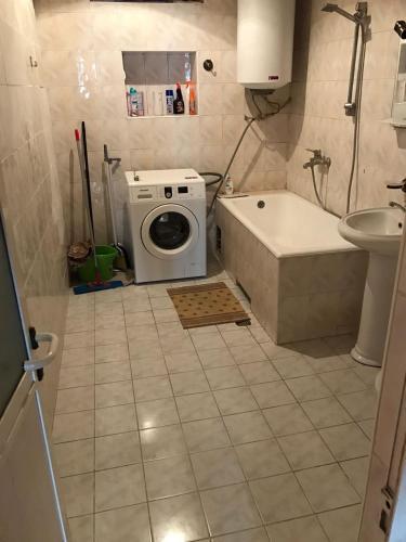 Apartment Near Boulevard