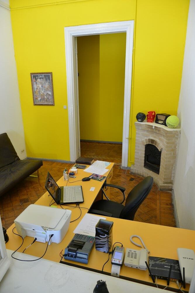Mr. Hostel Baku