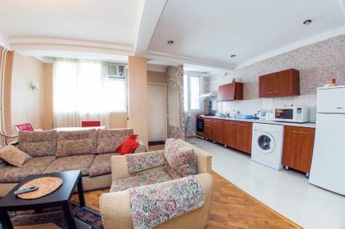 Lotus Apartments 2, Baku