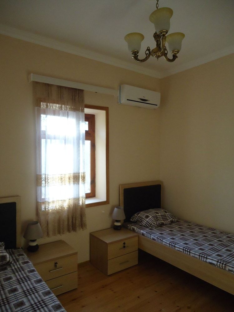 Hostal Guesthouse Khazar In Old City