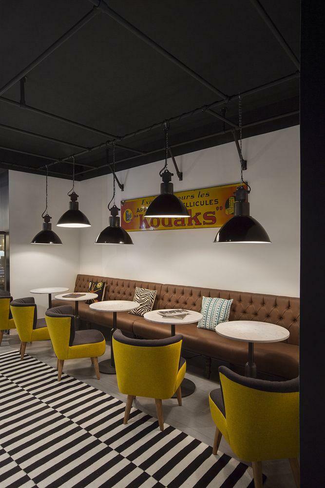 Zoom Hotel