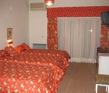 Hotel Embassy