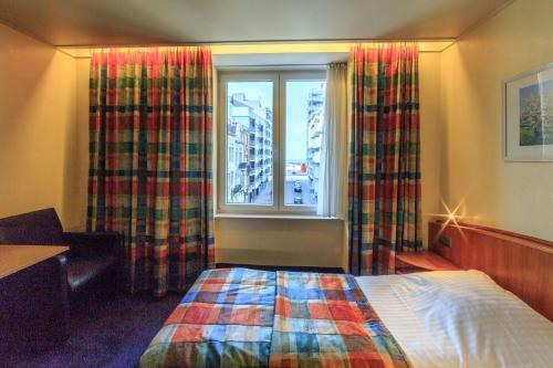 Hotel Pacific