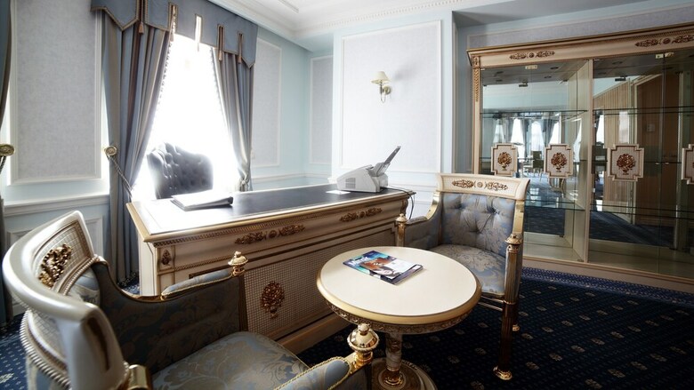 Hotel Crowne Plaza - Minsk
