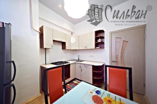 Anna 3 Apartment On Nezavisimosti 23