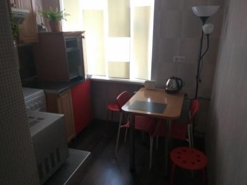 Apartment On Pershamayskaya Street 20