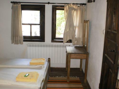Hostal Bazoteva House