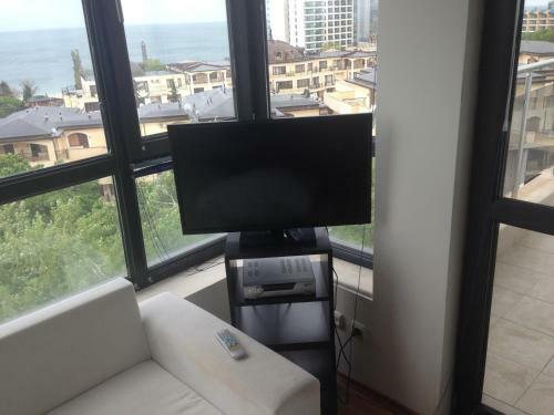 Dilov Apartments In Yalta Golden Sands
