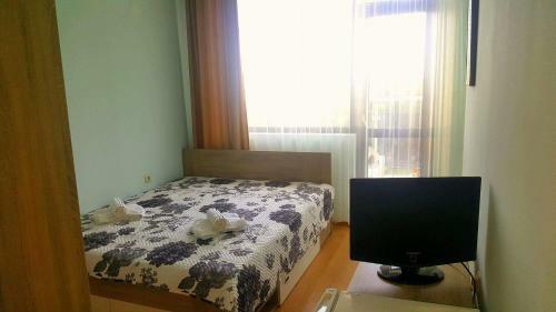 Dilov Apartments In Yalta Golden Sands