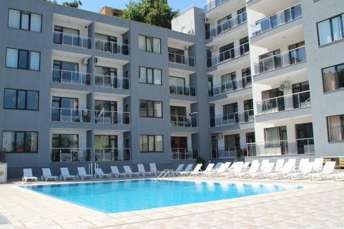 Dilov Apartments In Yalta Golden Sands
