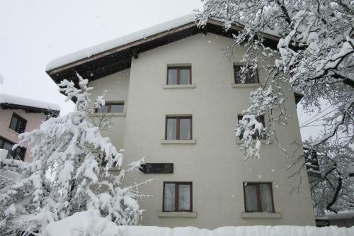 Hostal Guest House Sema